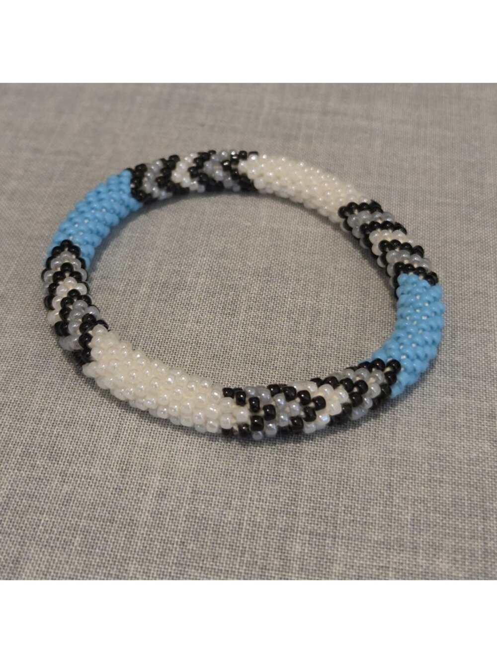 Sashka Arrow Blue White Handmade Glass Beaded Bracelet
